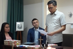 La clôture était présidée par le délégué épiscopal.