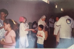 vila-fabril-festinha-com-as-criancas