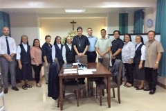 Les membres du Tribunal diocésain et la communauté.