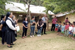 Kenmei students with children