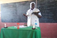 classroom-prayer-time