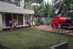 Hometraining_backyard-cleaning