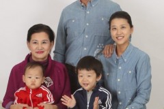20-family-dad-in-grey