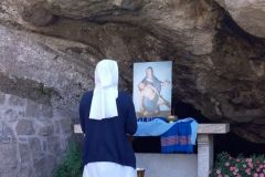 7b44859e-8bbf-49d1-b4b8-918057cd1878