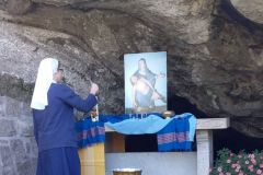 c723692f-290f-42df-8630-427b5d16bbcc